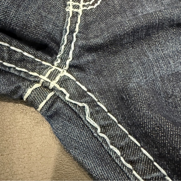 True Religion Dark Wash Bedazzled World Tour Joey Super T Low Rise Jeans - Picture 10 of 10